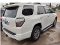 toyota-4runner-2016-limited-08-places-small-1