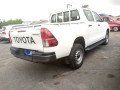 2021-toyota-hilux-small-3