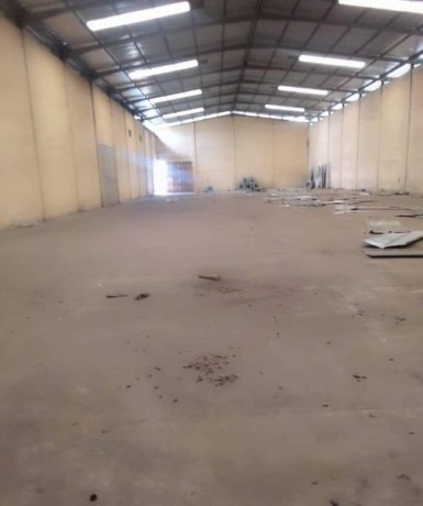 zone-industrielle-de-yopougon-location-entrepot-1200m2-big-0