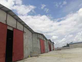 Yopougon nouveau zone industriel location 2 Entrepôt de 2000m2 sur 4ha