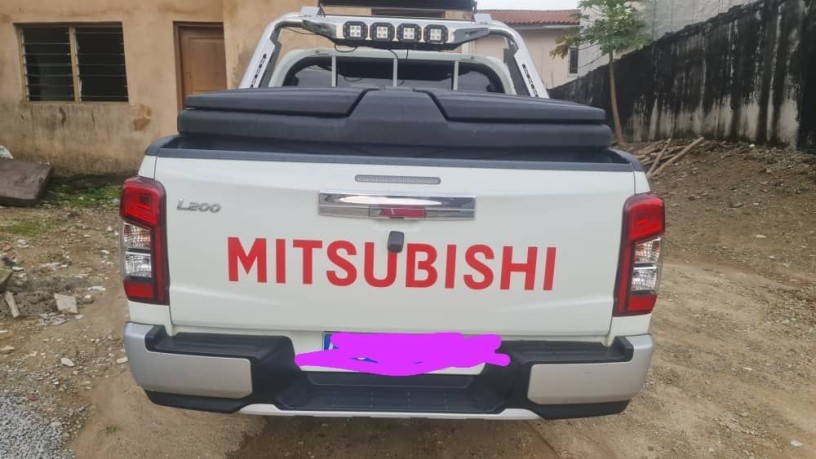 mitsubishi-pick-up-big-3