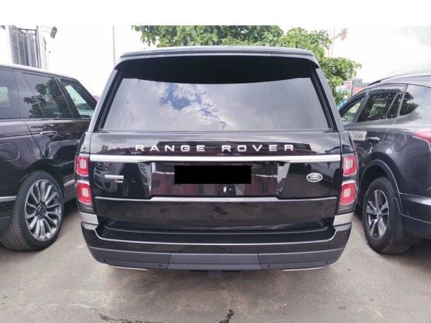 range-rover-vogue-limousine-big-3