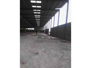 Location entrepot 2100 m2 à Yopougon- zone industrielle