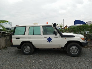 Ambulance TOYOTA Land Cruiser