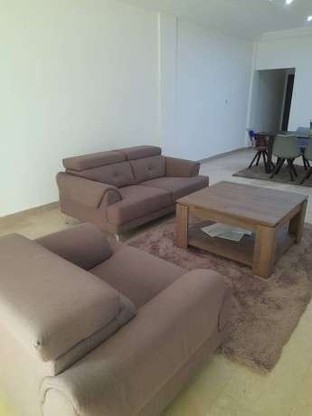 bel-et-chic-appartement-meuble-3-pieces-disponible-aux-2-plateaux-vallon-big-0