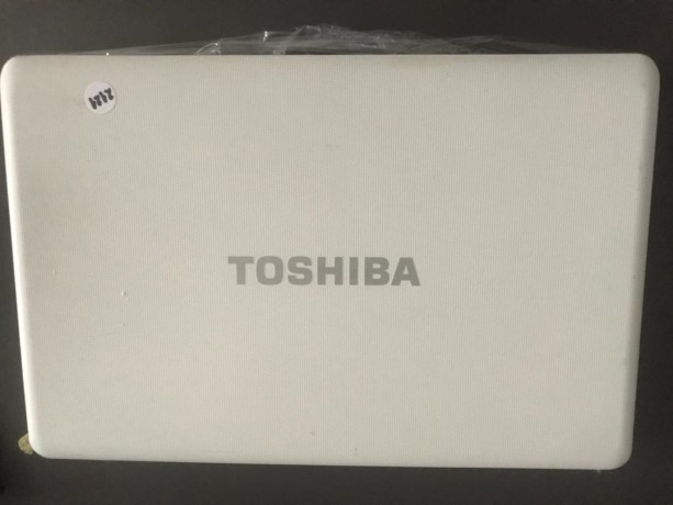 toshiba-c660-i5-big-2