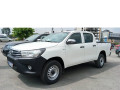 toyota-hilux-2018-small-1