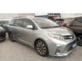 toyota-sienna-limited-small-0