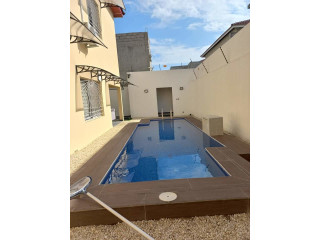 Location duplex 6 pièces avec piscine Bassam cité Azur