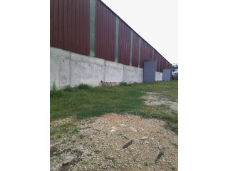 Location entrepot 1000 m2 à Yopougon- zone industrielle