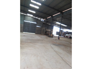 Location entrepot 2000 m2 à Yopougon- zone industrielle
