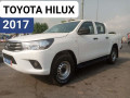 toyota-hilux-2017-small-0