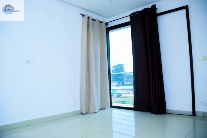 appartement-meuble-3-pieces-riviera-palmeraie-3eme-etage-2-chambres-autonomes-a-800000mois-big-5