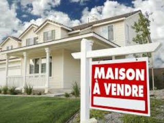 DEUX MAISONS A VENTRE SUR UN MÊME TERRAIN A YOPOUGON CITE ADO