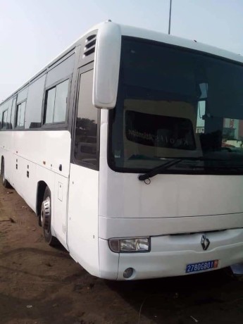 louer-bus-minibus-et-pick-up-big-1