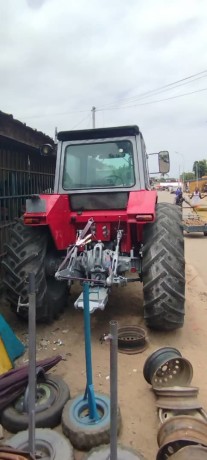 tracteur-agricole-importe-ferguson-big-0