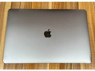 PC MacBook Pro Touch Bar Core i9
