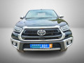 toyota-hilux-2023-small-1