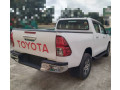 toyota-hilux-4wd-annee2017-small-5