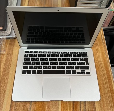 macbook-air-core-i5-big-2