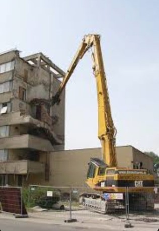 demolition-de-batiments-et-ramassage-de-gravats-big-0