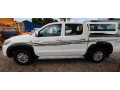 toyota-hilux-4wd-2015-small-3