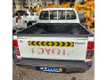 toyota-hilux-4wd-2015-small-1