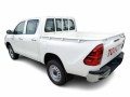 toyota-hilux-2023-small-3