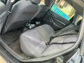 ford-focus-2000-small-2
