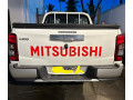 mitsubishi-l200-2023-small-0