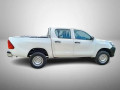 toyota-hilux-2018-small-5