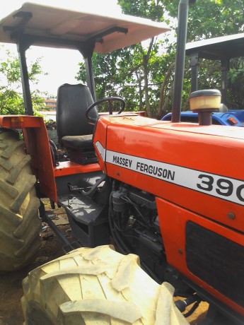 tracteur-agricole-occasion-ferguson-02-ponts-big-2