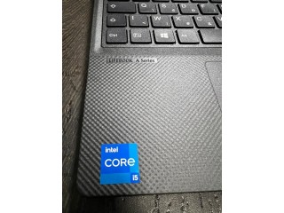 PC NEUF Fujitsu LifeBook A3511 core i5-11th Génération 20 Pièces disponible