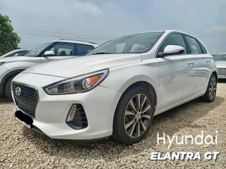 Hyundai ELANTRA GT 2020