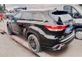 toyota-highlander-2018-small-4