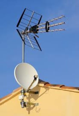 technicien-antenniste-et-camera-surveillance-big-0