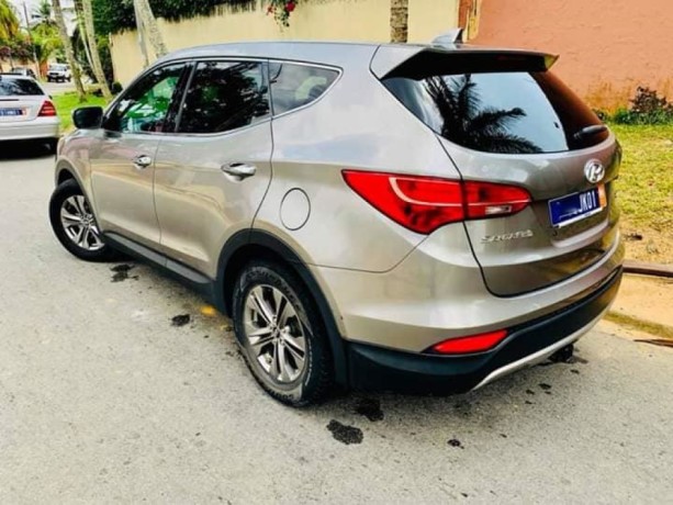 hyundai-santafe-big-0