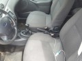 ford-focus-2004-small-1