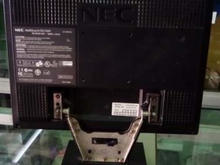 Ecran d'ordinateur NEC, 13 pouces avec 1 port VGA: Occasion importé premier choix.