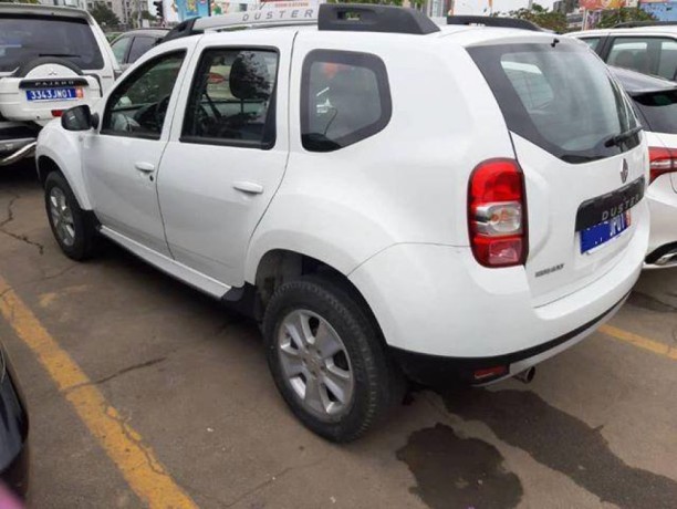 renault-duster-2015-boite-automatic-big-1