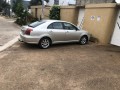 toyota-avensis-2006-manuelle-diesel-small-2