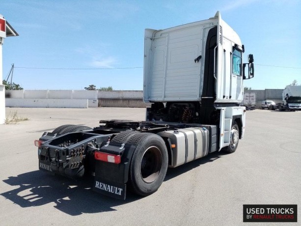 camions-renault-truck-big-3