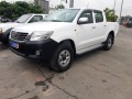toyota-hilux-2013-small-4