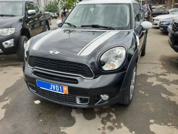 mini-coopers-countryman-big-0