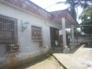 Cocody danga face ambassade d’Angola vente maison sur 717m2