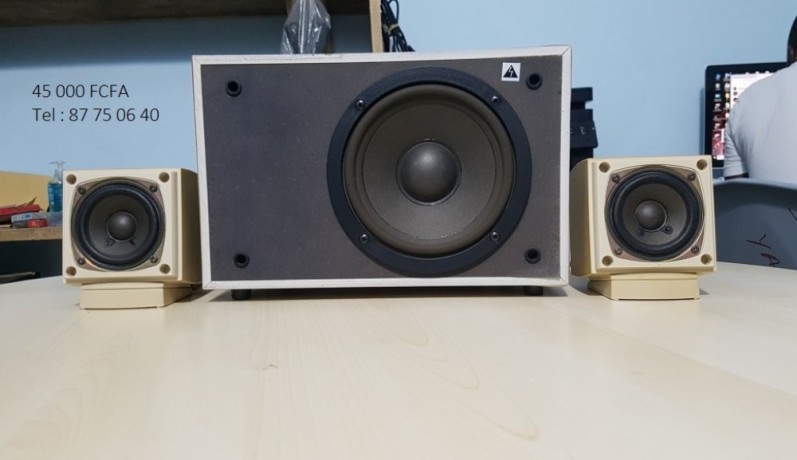 altec-lansing-woofer-big-0