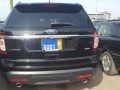 ford-explorer-limited-small-0