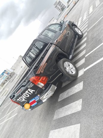 toyota-hilux-glsx-big-2