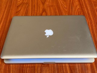MacBook Pro Core i7 année 2011 Radeon HD 6750M 1G dédié