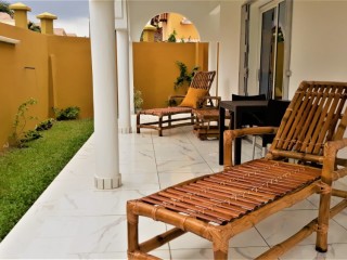 Chambres d'hôtes calmes et discrètes tout confort à louer dans la villa l'Aristocrate à Cocody Angre près marché Cocovico
